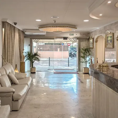 Hotell Medium Claramar 3*