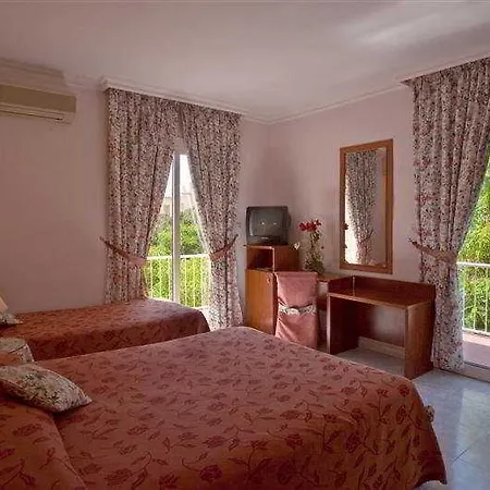 Hotel Medium Claramar 3*