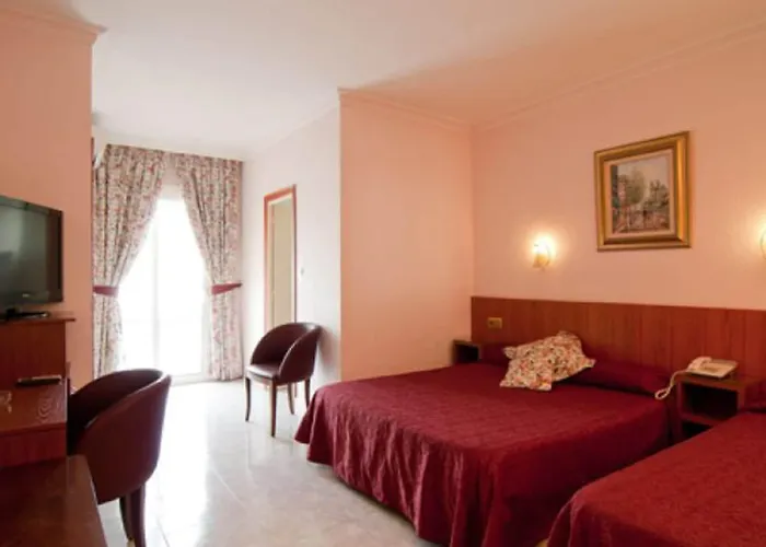 Otel Medium Claramar