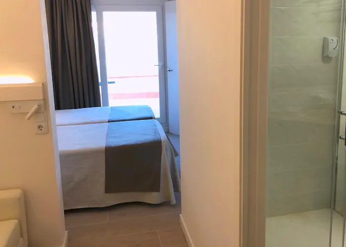 Otel Medium Claramar