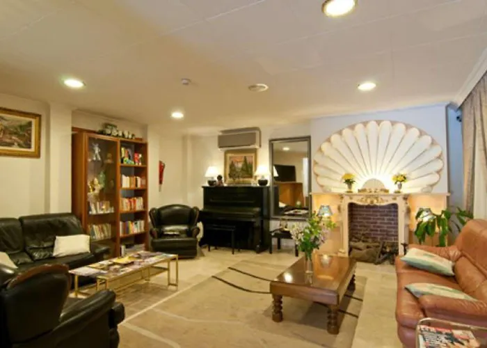 Otel Medium Claramar