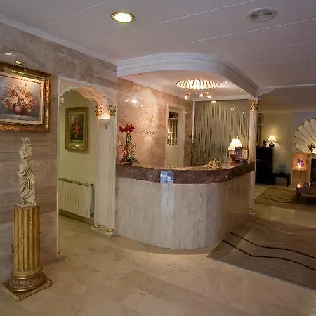 Medium Claramar Hotel 3*