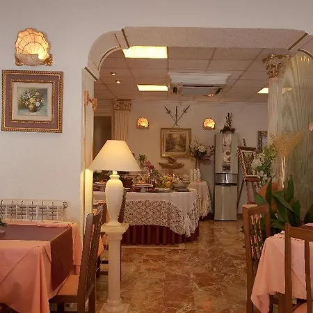 Medium Claramar 3* بلاتجا ذارو