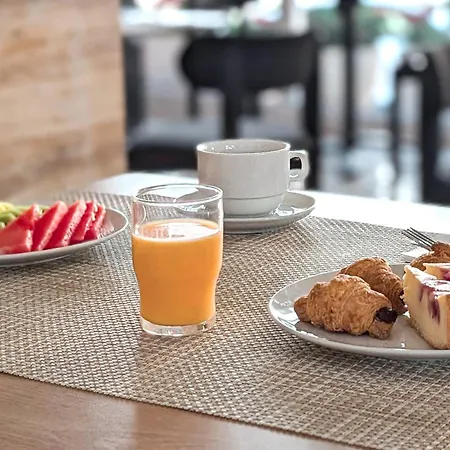 Medium Claramar Hotel 3*