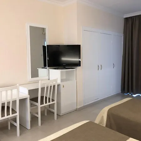 فندق Medium Claramar 3*