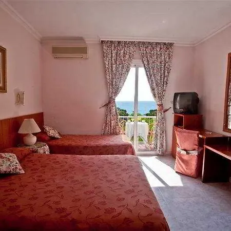 فندق Medium Claramar 3*