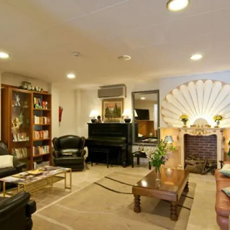 فندق Medium Claramar