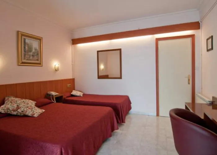 Medium Claramar Hotel 3*