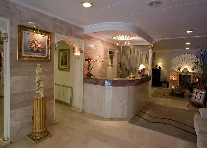 Medium Claramar Hotel 3*